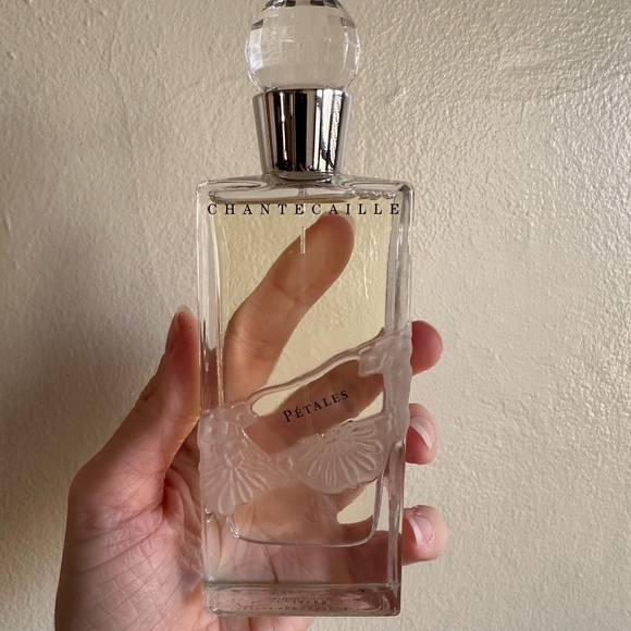 Chantecaille Pétales Perfume Fragrance - Picture 2 of 4